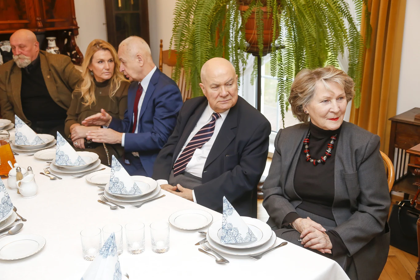 Irena Santor i Zbigniew Korpolewski podczas spotkania w Skolimowie Irena Santor i Zbigniew Korpolewski podczas spotkania w Skolimowie