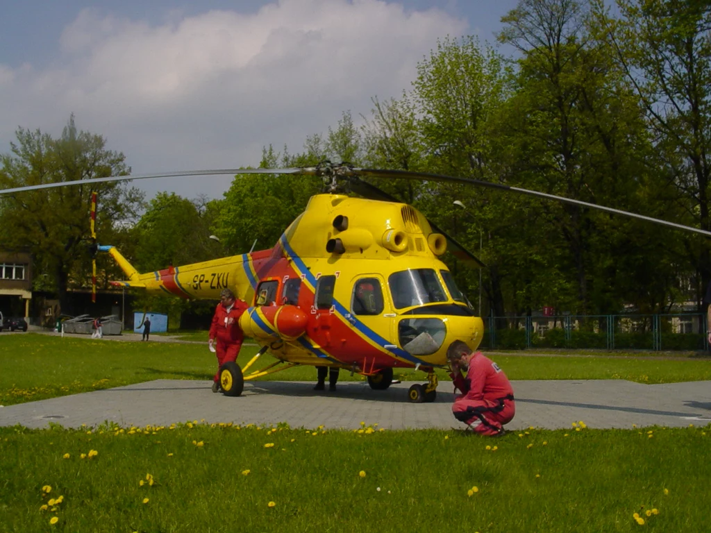 Andrzej Machalica (na pierwszym planie) uczestniczył w 1500 misjach ratowniczych na pokładzie Mi-2!