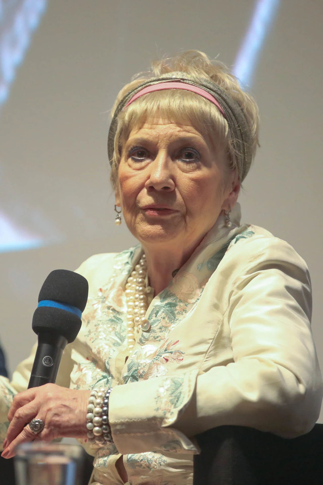 Emilia Krakowska  Emilia Krakowska