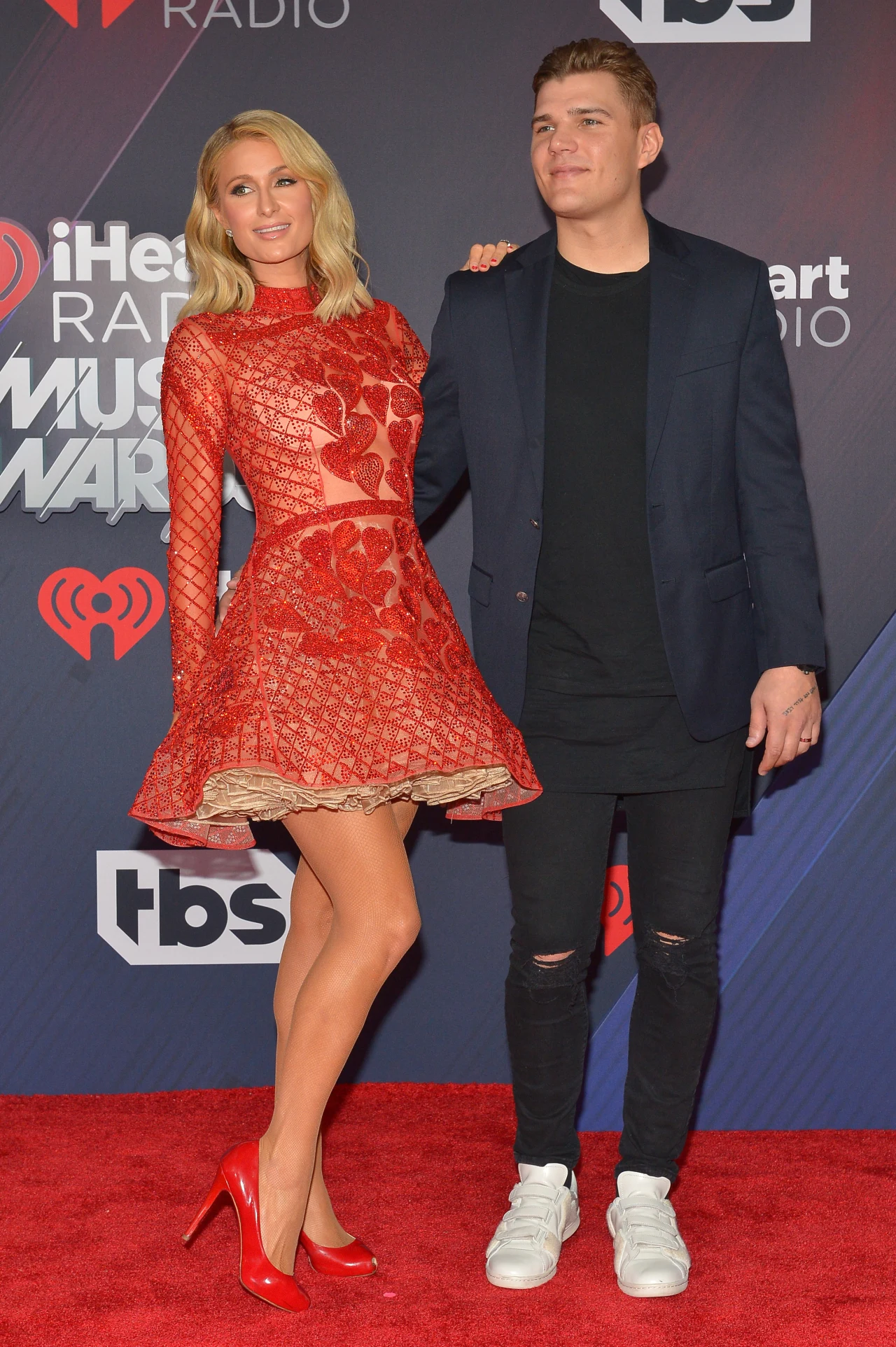 Paris Hilton i Chris Zylka Paris Hilton i Chris Zylka