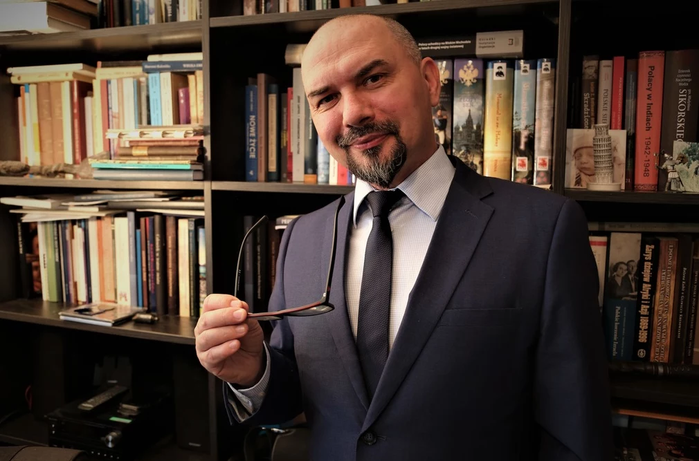 Prof. Hubert Chudzio - założyciel i dyrektor Centrum Dokumentacji Zsyłek, Wypędzeń i Przesiedleń Uniwersytetu Pedagogicznego w Krakowie Prof. Hubert Chudzio - założyciel i dyrektor Centrum Dokumentacji Zsyłek, Wypędzeń i Przesiedleń Uniwersytetu Pedagogicznego w Krakowie