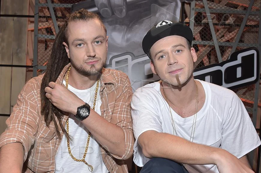 Od 2013 do 2017 roku Tomson i Baron byli trenerami w programie "The Voice of Poland". Duet szybko zdobył sympatię widzów, co zaowocowało regularnymi nominacjami do Telekamer w kategorii juror. 