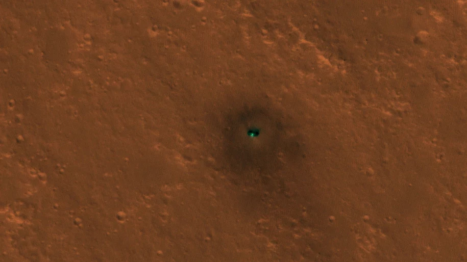 Ladownik InSight na Marsie w obiektywie sondy Mars Reconnaissance Orbiter