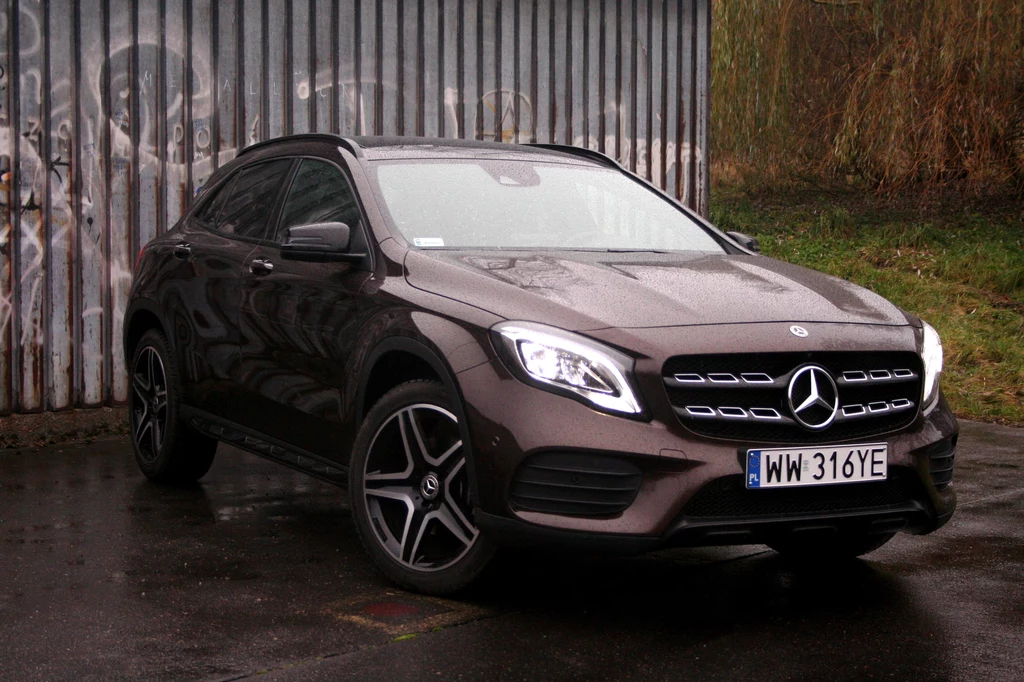 Mercedes GLA 220 4MATIC