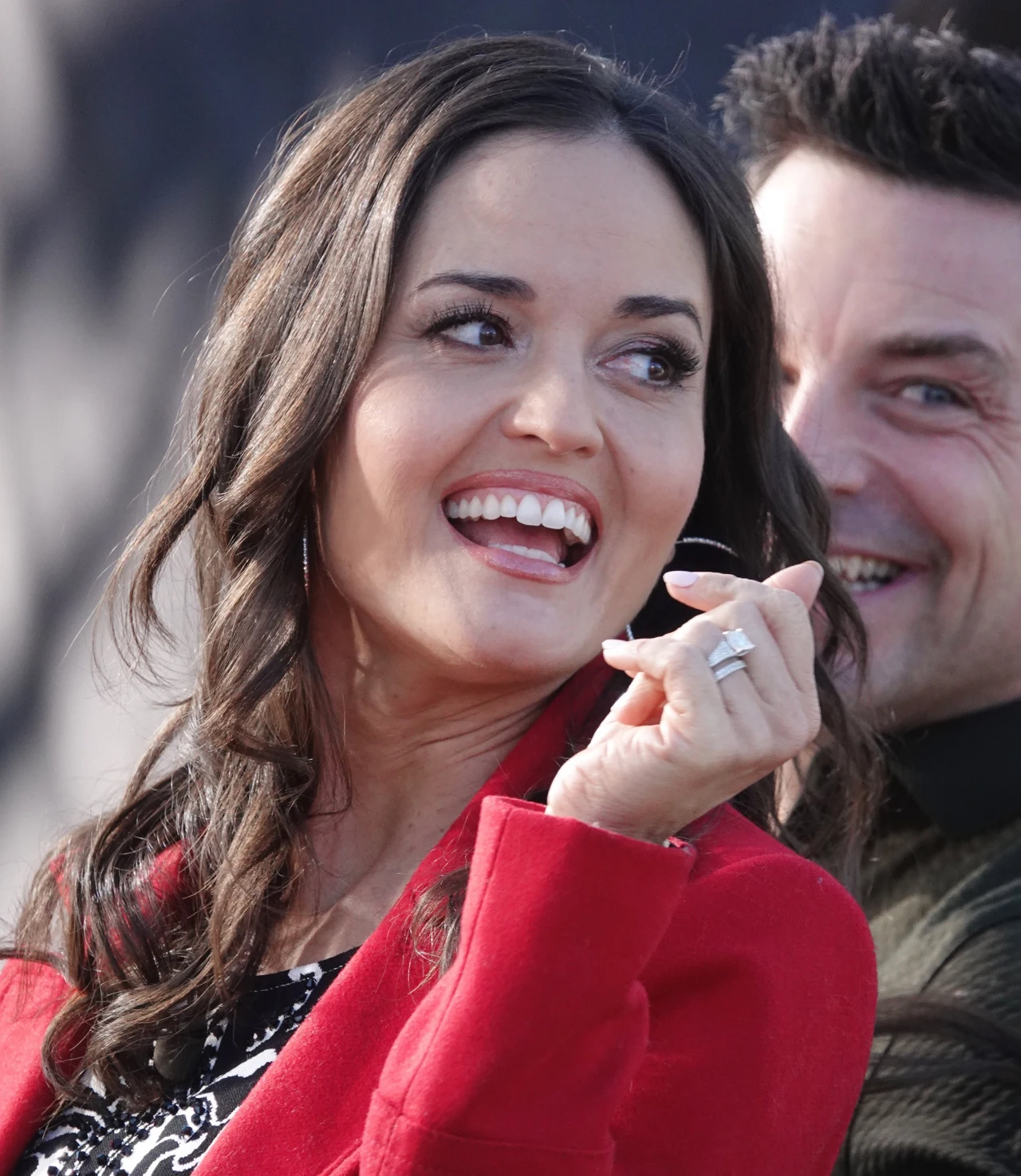 Danica McKellar na planie filmowym - najnowsze zdjęcia Danica McKellar na planie filmowym - najnowsze zdjęcia