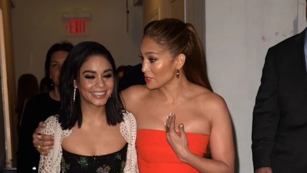 Vanessa Hudgens i Jennifer Lopez na premierze