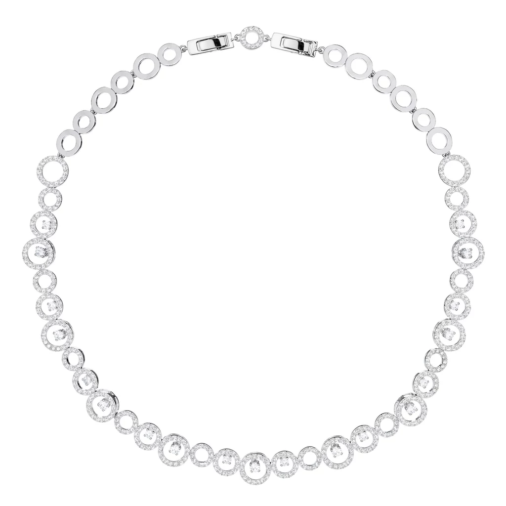 Zaczarowany baśniowy ogród lśniący kryształami Swarovski, będący miejscem, gdzie zatrzymał się czas, posłużył za inspirację twórcom tegorocznej kolekcji świątecznej. Zaczarowany baśniowy ogród lśniący kryształami Swarovski, będący miejscem, gdzie zatrzymał się czas, posłużył za inspirację twórcom tegorocznej kolekcji świątecznej.