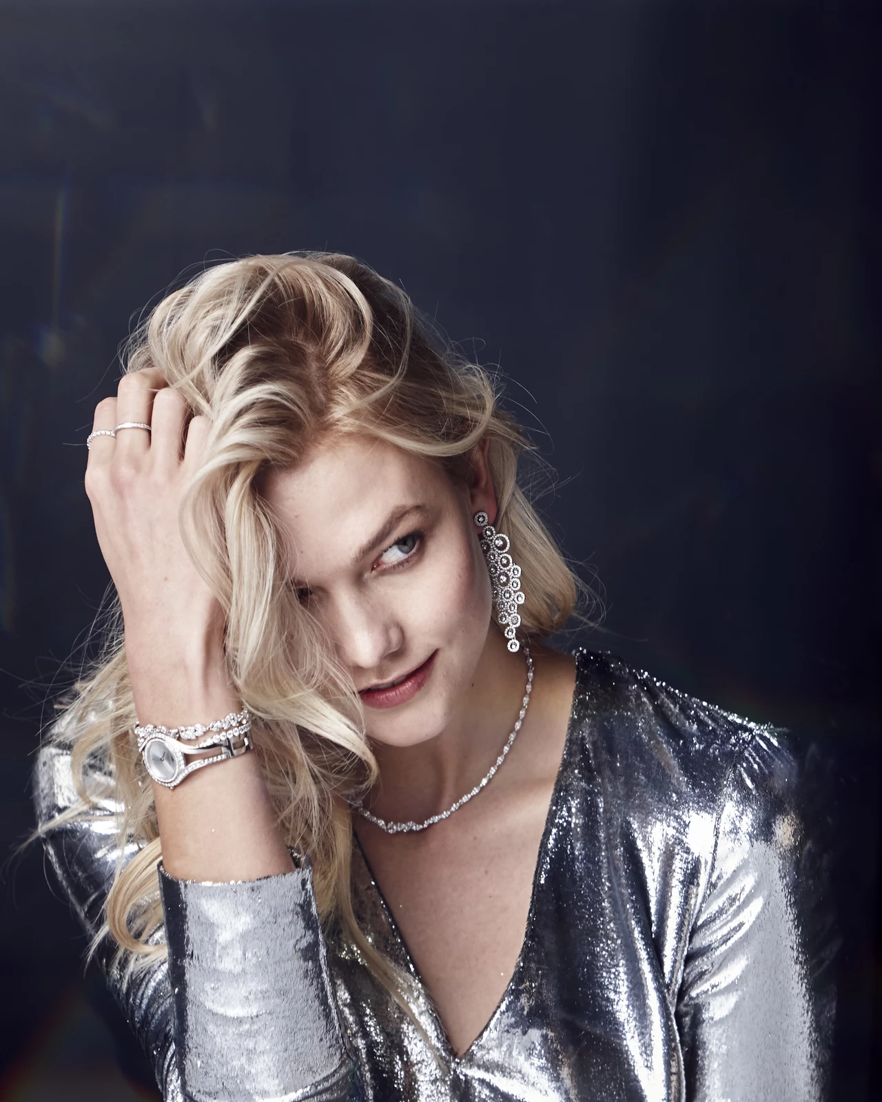 Zaczarowany baśniowy ogród lśniący kryształami Swarovski, będący miejscem, gdzie zatrzymał się czas, posłużył za inspirację twórcom tegorocznej kolekcji świątecznej. Zaczarowany baśniowy ogród lśniący kryształami Swarovski, będący miejscem, gdzie zatrzymał się czas, posłużył za inspirację twórcom tegorocznej kolekcji świątecznej.