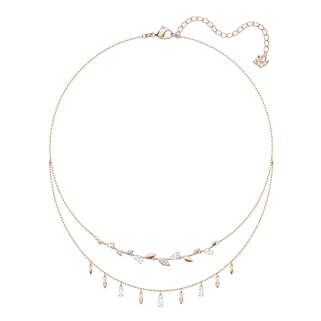 Zaczarowany baśniowy ogród lśniący kryształami Swarovski, będący miejscem, gdzie zatrzymał się czas, posłużył za inspirację twórcom tegorocznej kolekcji świątecznej. Zaczarowany baśniowy ogród lśniący kryształami Swarovski, będący miejscem, gdzie zatrzymał się czas, posłużył za inspirację twórcom tegorocznej kolekcji świątecznej.