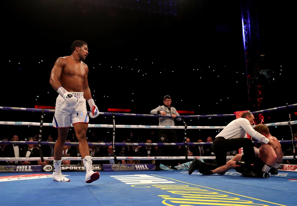 Anthony Joshua posłał na deski Aleksandra Powietkina
