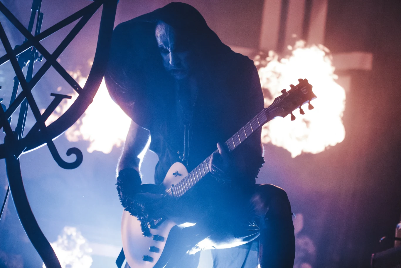 Zobacz zdjęcia z trzeciego wyprzedanego koncertu grupy Behemoth pod szyldem "Merry Christless"