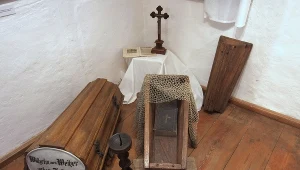 Trumny; zdj. ilustracyjne