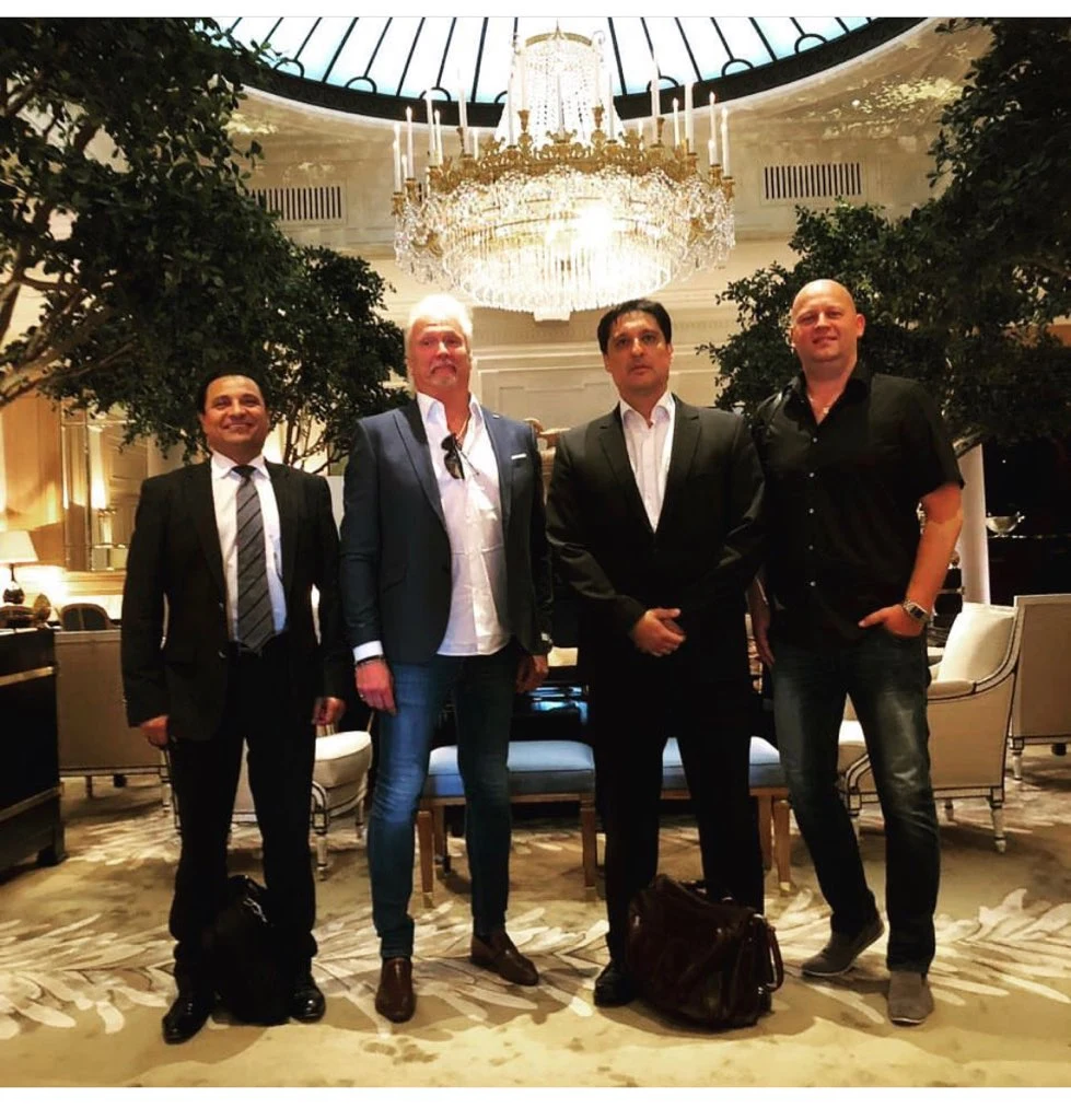 Mats Hartling (2. z lewej) i Adam Pietrowski (1. z prawej) mają pokierować Wisłą Kraków