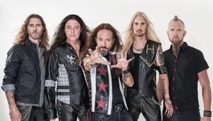 Hammerfall do studia