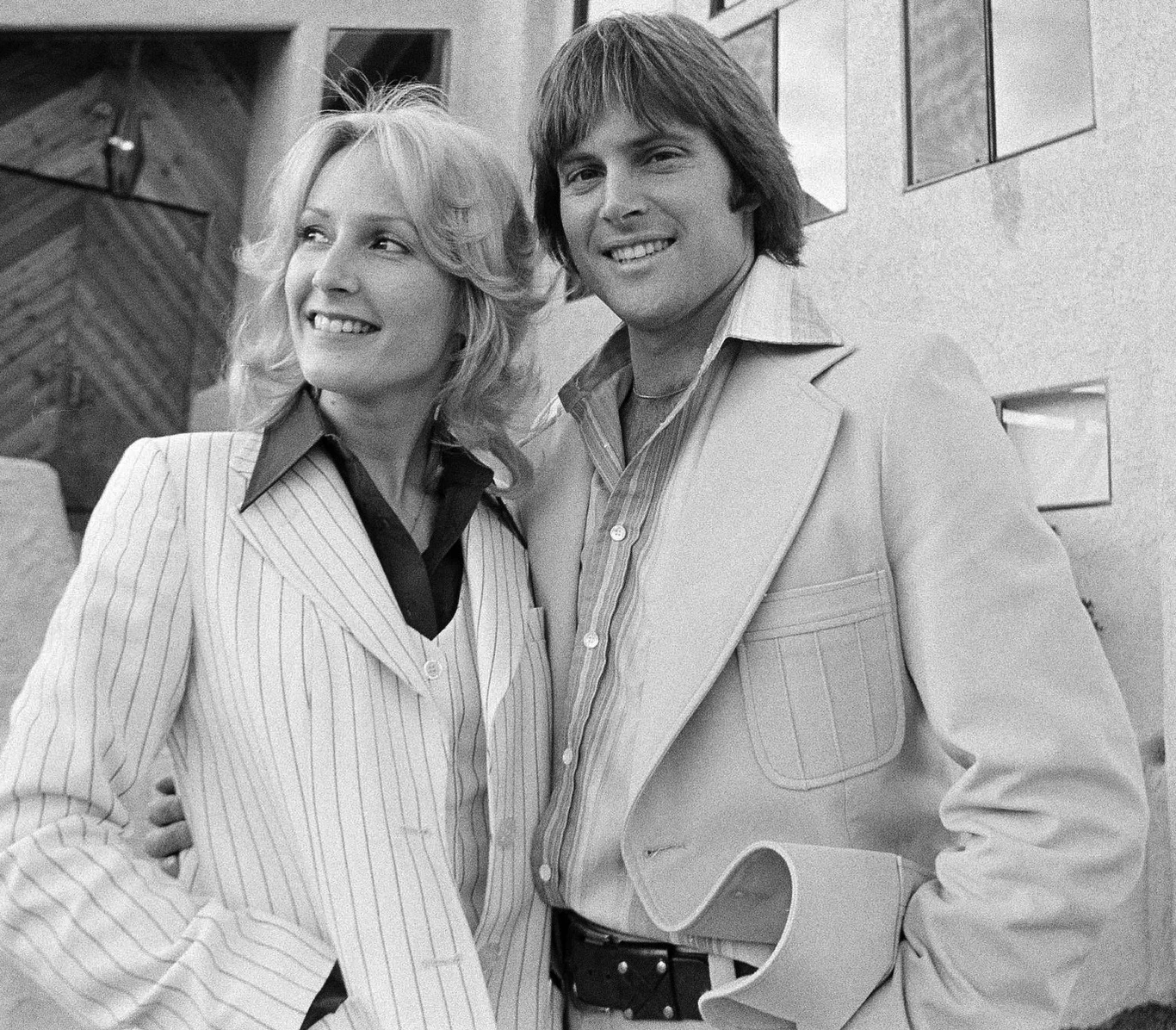 Bruce Jenner ze swoją pierwszą żoną Chrystie Crownover, z którą ma córkę Casey i syna Burta Bruce Jenner ze swoją pierwszą żoną Chrystie Crownover, z którą ma córkę Casey i syna Burta