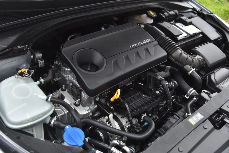 Kia Ceed SW 1.4 T-GDI 7DCT L 