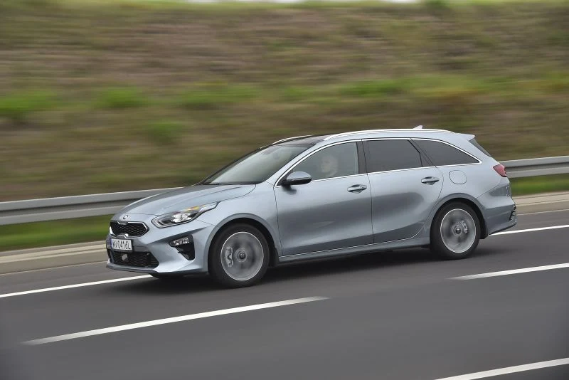 Kia Ceed SW 1.4 T-GDI 7DCT L 