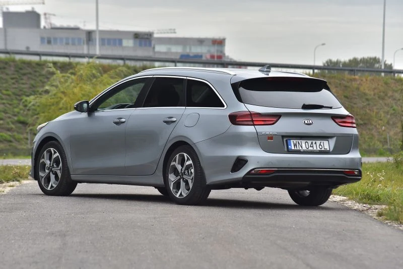 Kia Ceed SW 1.4 T-GDI 7DCT L 