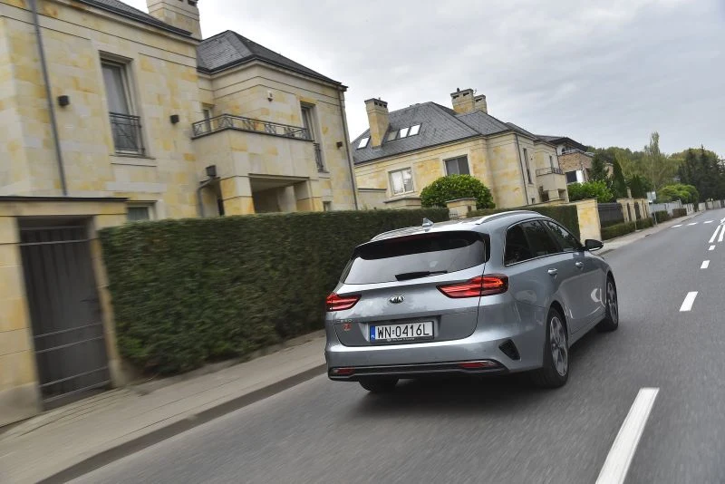 Kia Ceed SW 1.4 T-GDI 7DCT L 