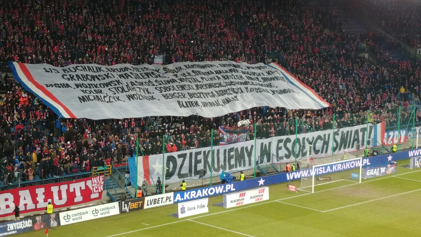 Takiego podziękowania po porażce nie miał nikt w Polsce, jakie urządzili kibice Wisły Takiego podziękowania po porażce nie miał nikt w Polsce, jakie urządzili kibice Wisły