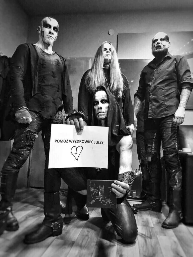 Adam Darski z zespołem Behemoth