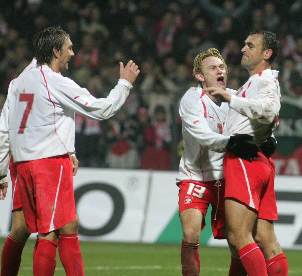 Od lewej: Damian Gorawski, Sebastian Mila, Grzegorz Piechna podczas meczu z Estonią (3-1) w reprezentacji Pawła Janasa. Od lewej: Damian Gorawski, Sebastian Mila, Grzegorz Piechna podczas meczu z Estonią (3-1) w reprezentacji Pawła Janasa.