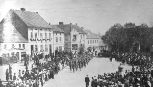 Uroczystość wręczenia sztandaru 2 Eskadrze Wielkopolskiej w Nowym Mieście nad Wartą