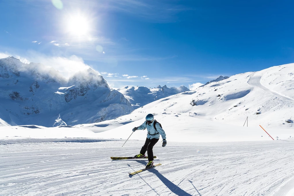 Narty na stokach w Corvatsch