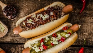 Hot dog. Jak się powinno go robić?