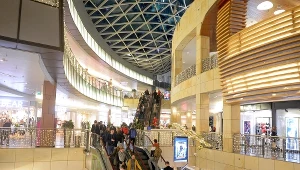 W Złotych Tarasach doszło do ewakuacji prawie dwóch tysięcy osób