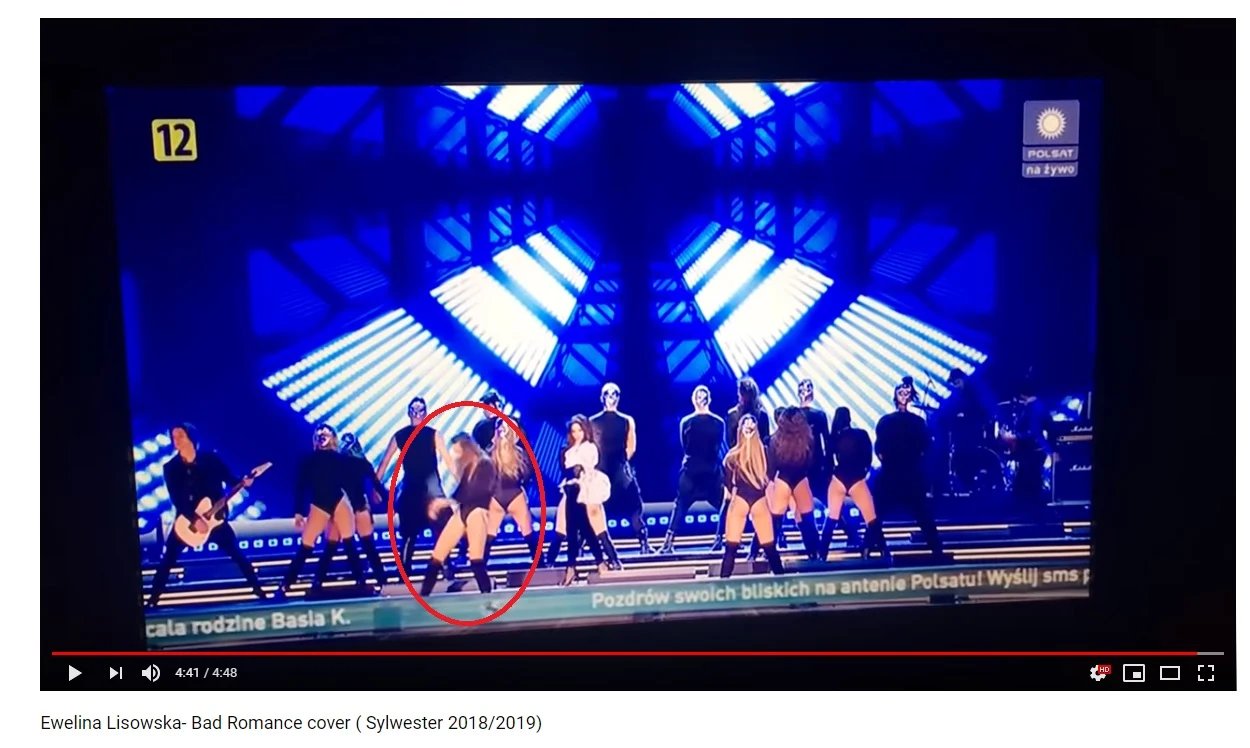 Upadek tancerki podczas występu Lisowskiej Upadek tancerki podczas występu Lisowskiej