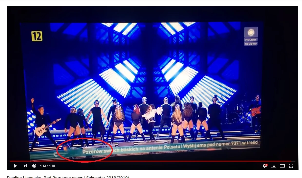 Upadek tancerki podczas występu Lisowskiej Upadek tancerki podczas występu Lisowskiej