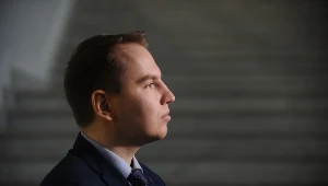 Andruszkiewicz wiceministrem. Ryzyko czy chłodna kalkulacja?