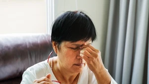 Sprawdzamy, jakie objawy oczne mogą sugerować boreliozę