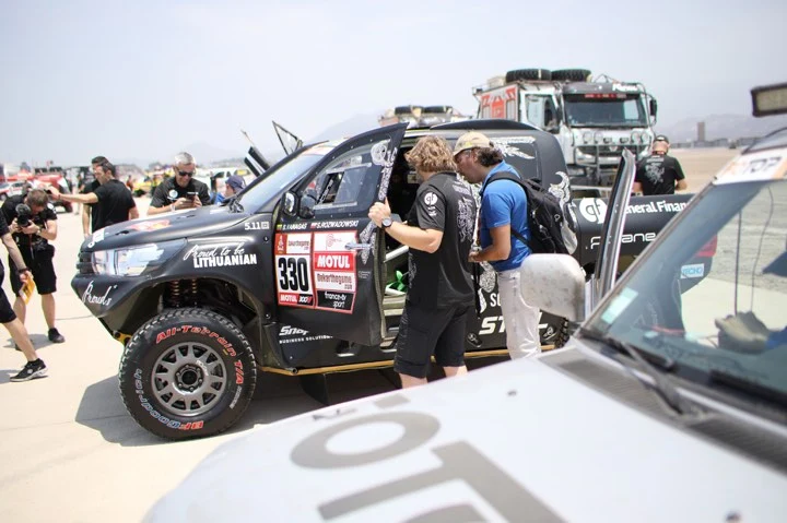 Toyota Hilux Black Hawk V litewsko-polskiego teamu Pitlane
