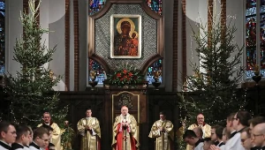 Metropolita warszawski kardynał Kazimierz Nycz podczas mszy św. poprzedzającej Orszak Trzech Króli