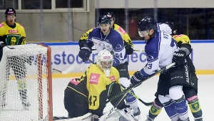 Josef Vitek strzela gola w meczu z GKS-em Katowice