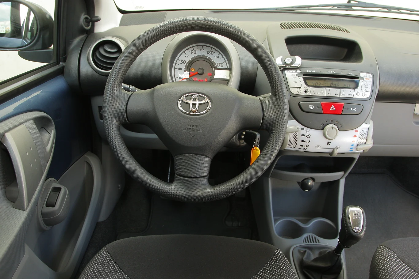 aygo deska rozdzielcza