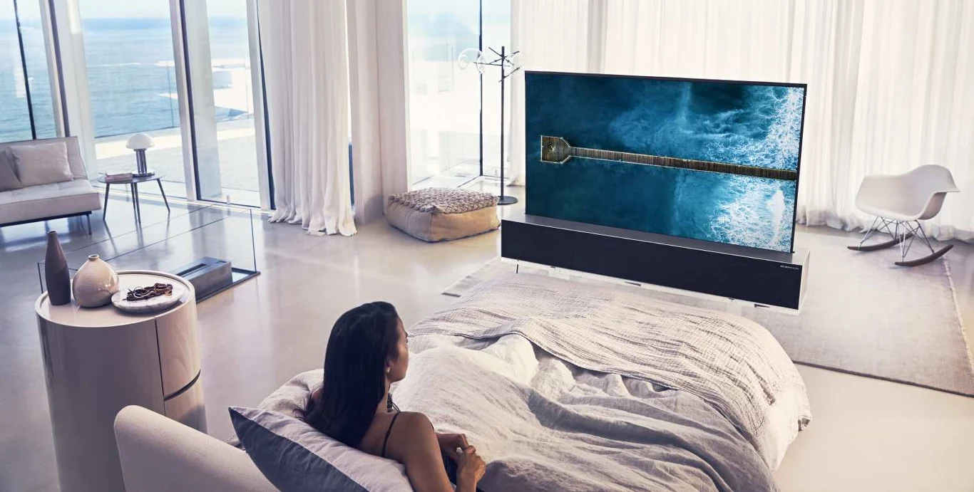 LG Signature OLED R
