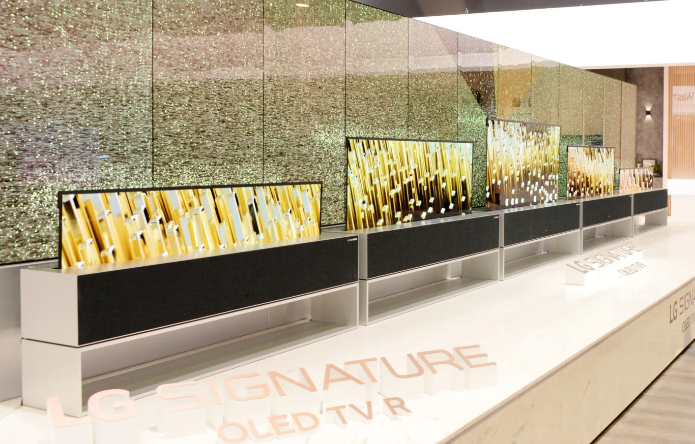LG Signature OLED R