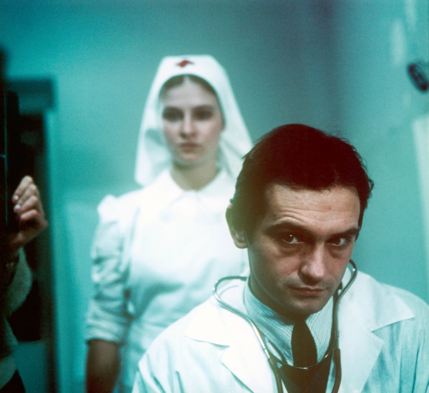 Wojciech Wysocki i Beata Poźniak w filmie Stanisława Jędryki "Umarłem, aby żyć" (1983)