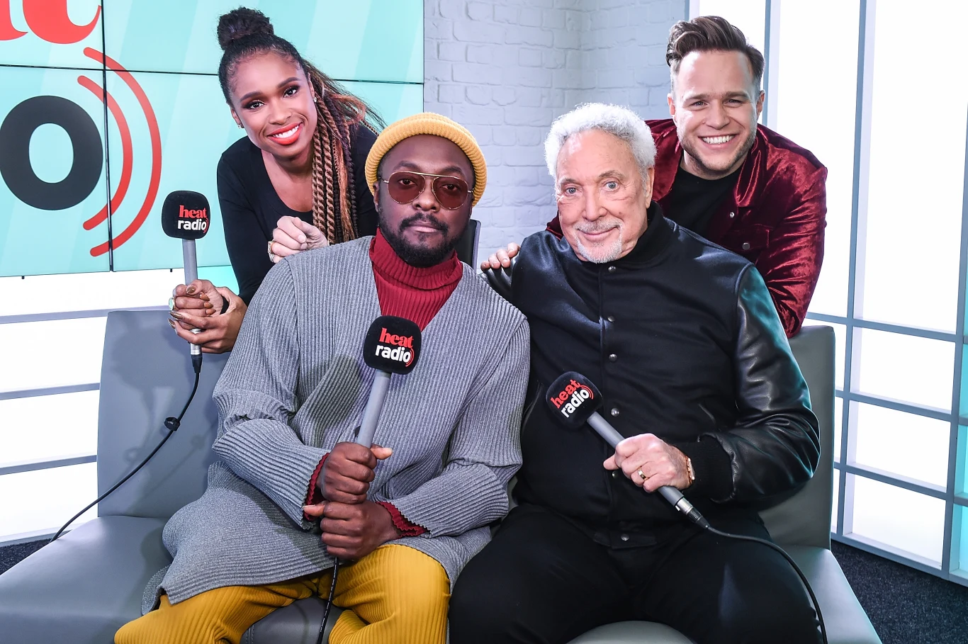 Jury brytyjskiej edycji "The Voice". W pierwszym rzędzie po prawej stronie Tom Jones Jury brytyjskiej edycji "The Voice". W pierwszym rzędzie po prawej stronie Tom Jones