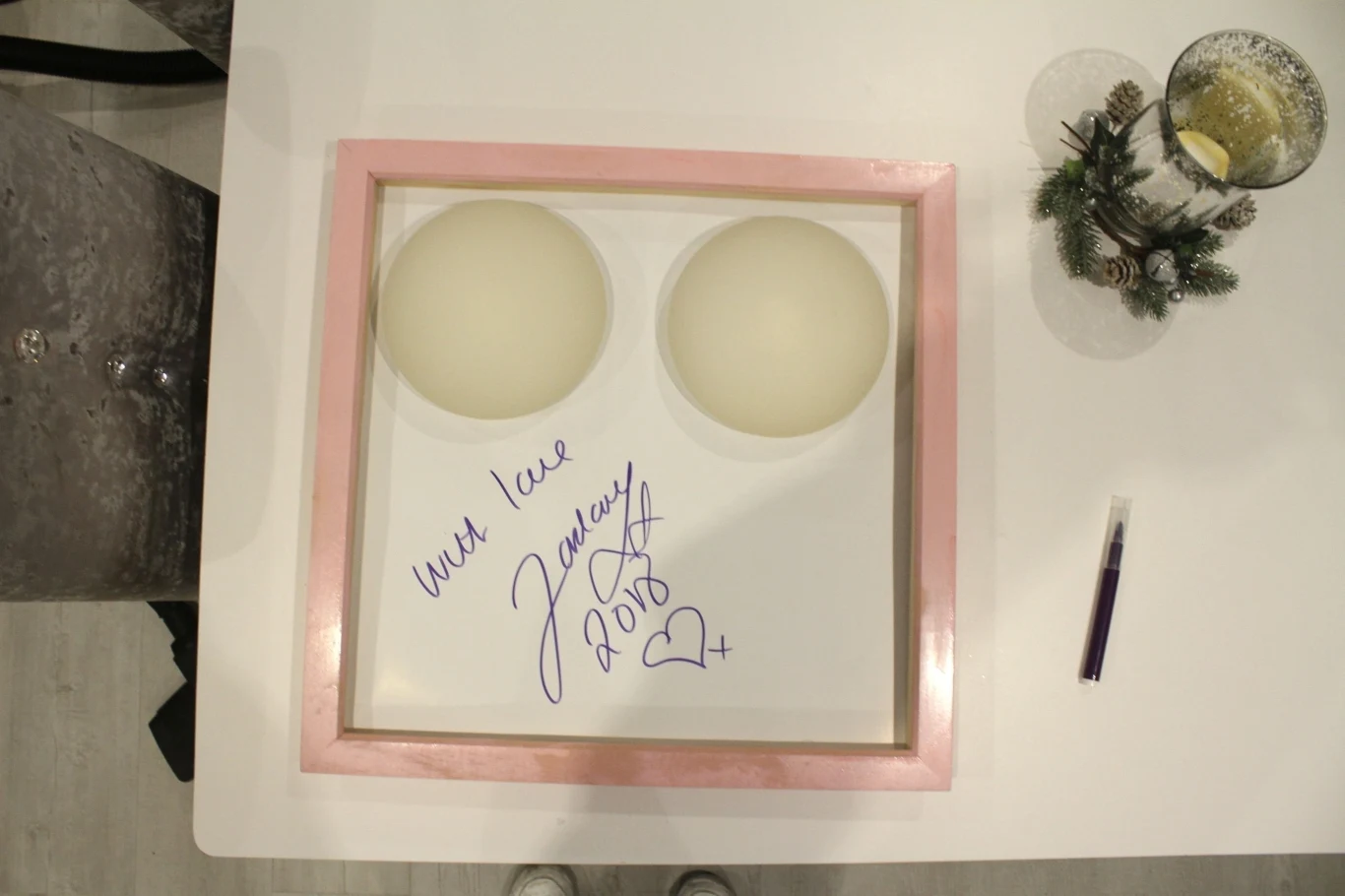 Katie Price wystawiła swoje implanty na sprzedać