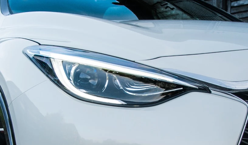 Infiniti Q30