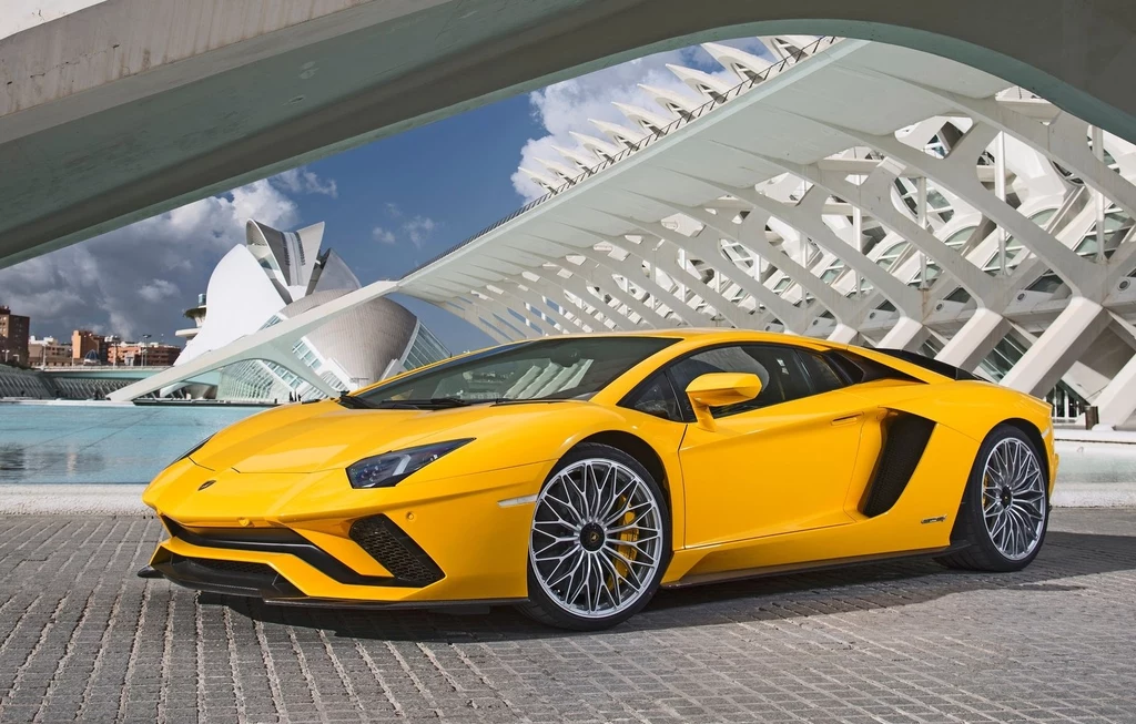 Lamborghini Aventador S