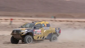 Aron Domżała i Maciej Marton w swojej toyocie