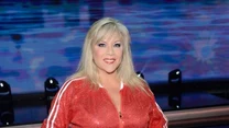 Pojawienie się w programie "Jaka to melodia?" wokalistki nie umknęło brytyjskiej prasie. "52-letnia Samantha Fox cofa czas w stroju zainspirowanym cheerleaderkami" - donosi "Daily Mail". 