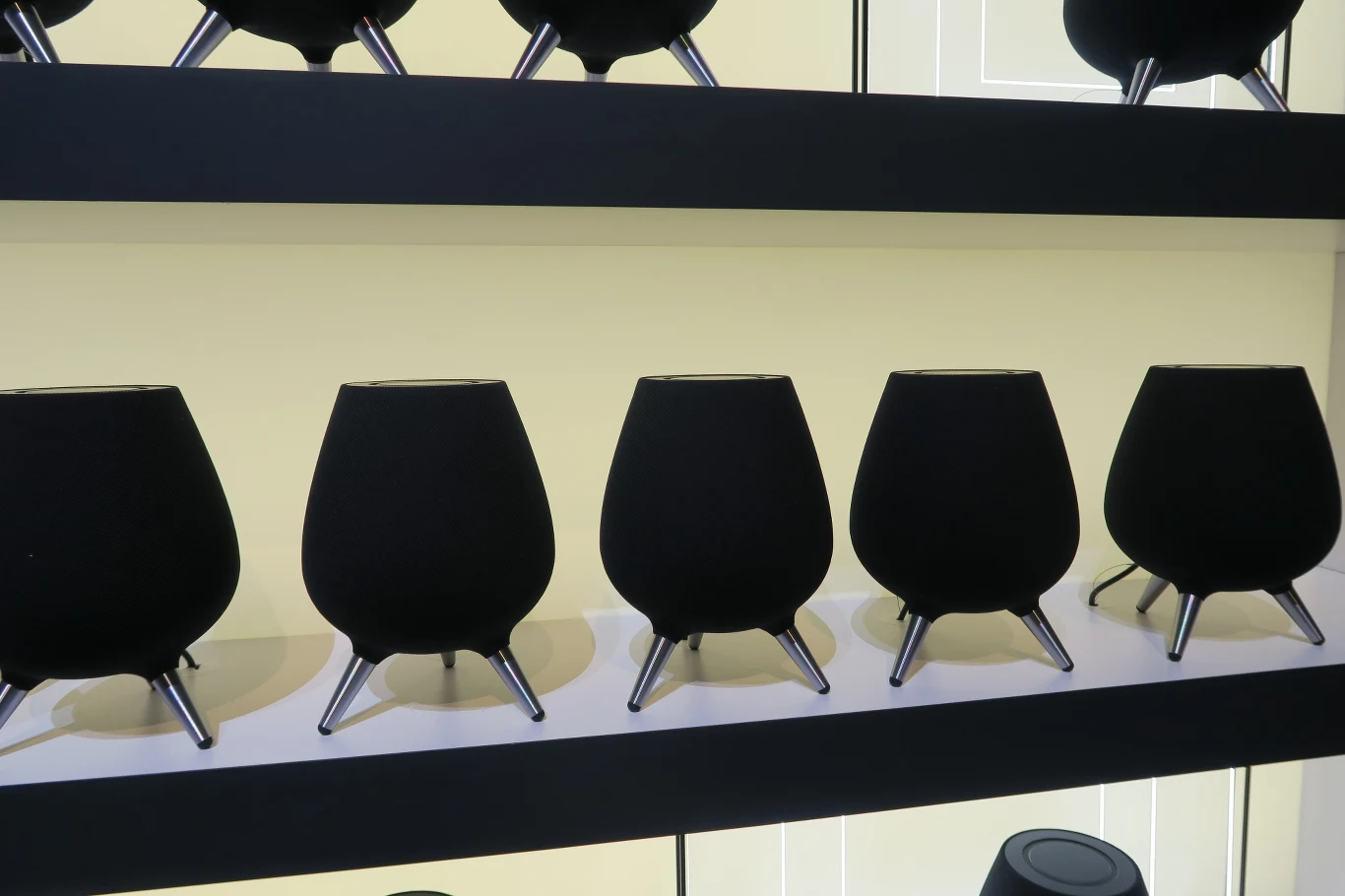 Inteligentny głośnik Galaxy Home wciąż potrafi zachwycić. Koreański producent poświęcił mu sporą część swej wystawy