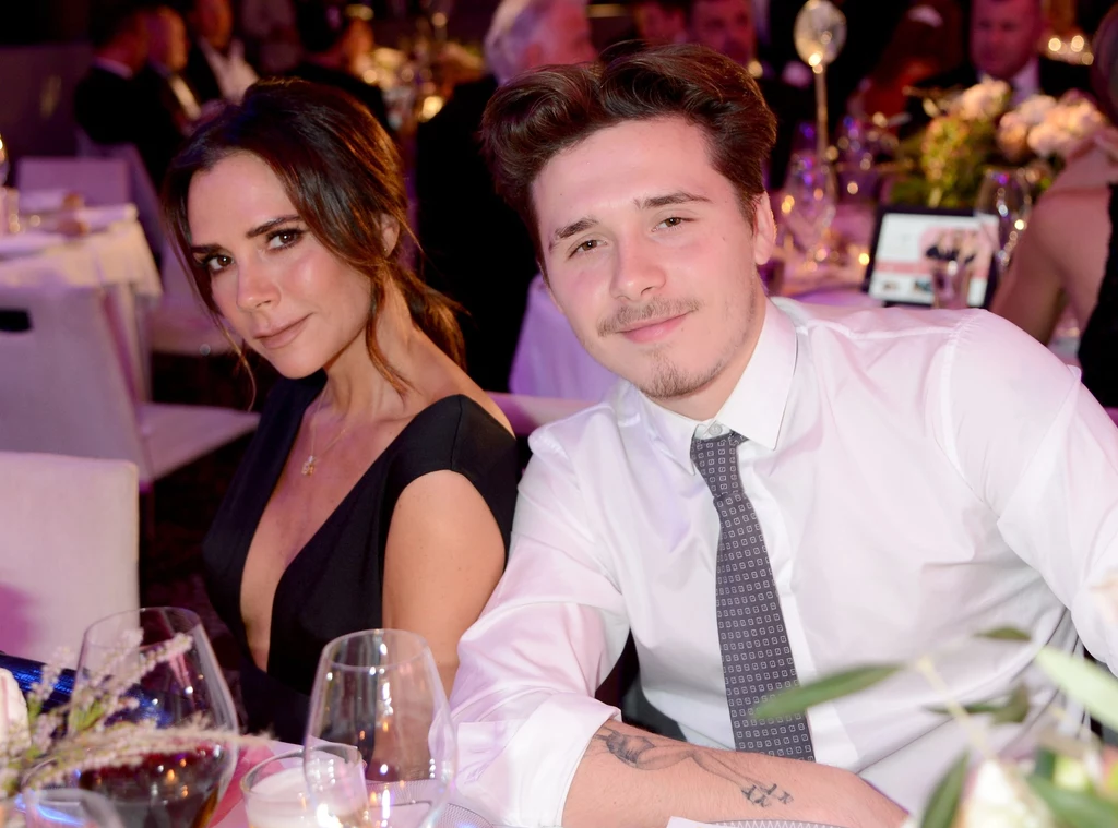 Brooklyn Beckham z mamą 