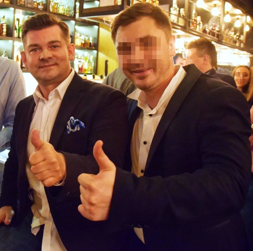 Zenek Martyniuk z synem na otwarciu jego restauracji, fot. Konrad Karkowski/Polska Press